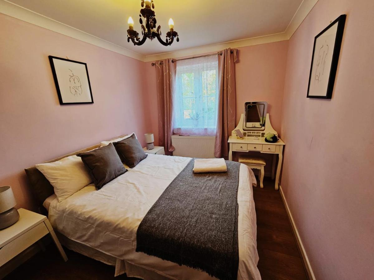 Lovely Flat Close To Shepherd'S Bush Apartman London Kültér fotó